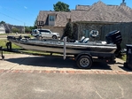 18’ Bass boat Ranger 350V