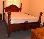 COMPLETE QUALITY WOOD QUEEN BEDROOM SUITE
