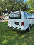 2006  Ford  E350 extended 14 passenger van