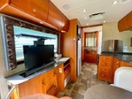 Mercedes Benz / Leisure Travel Van Unity 24MB